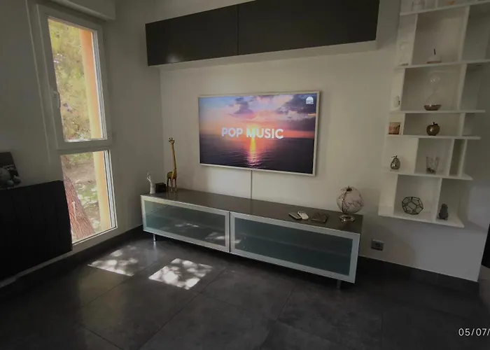 Design Standing Apt In Aix